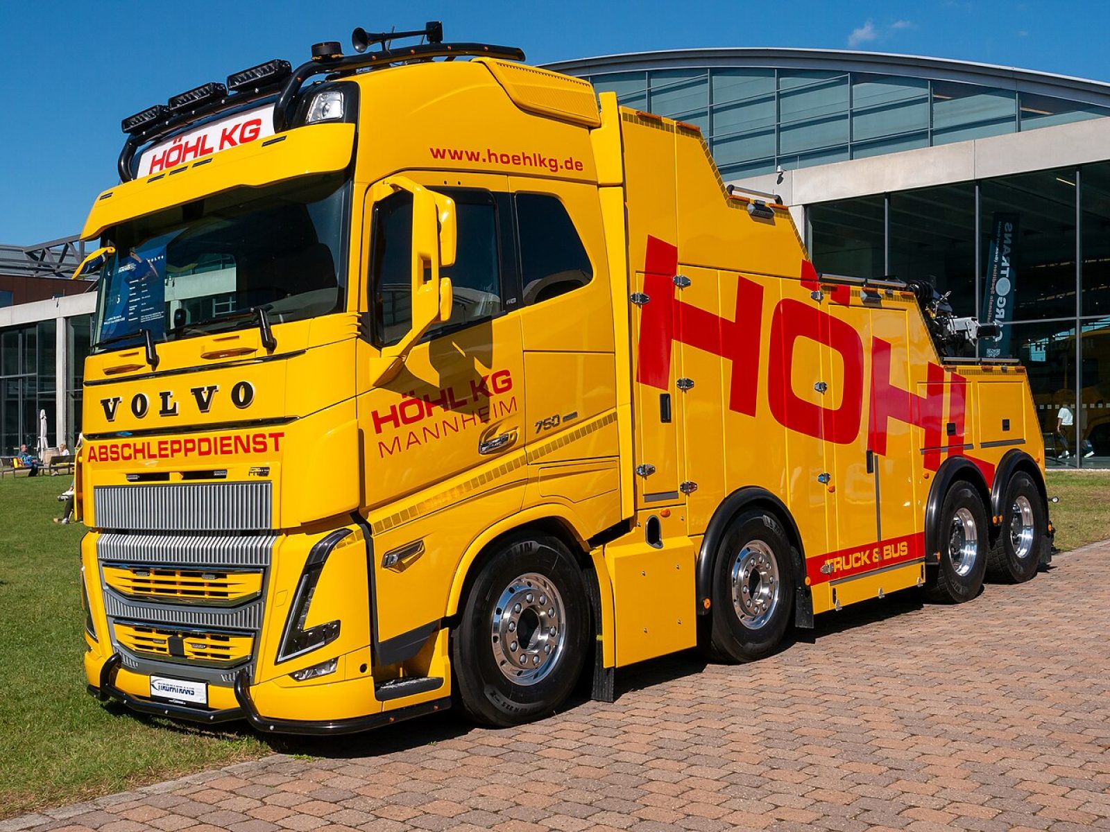 2025 Volvo FH — photo 6 of 12