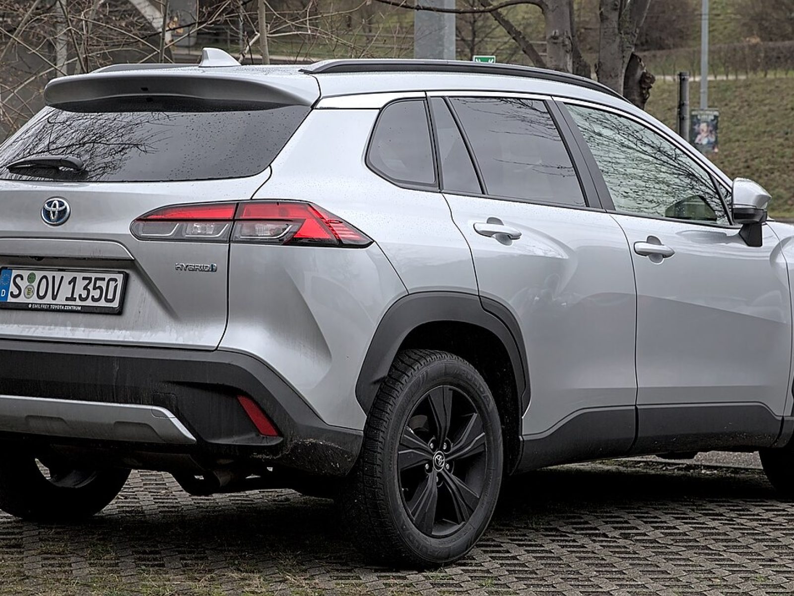 2021 Toyota Succeed — photo 3 of 6