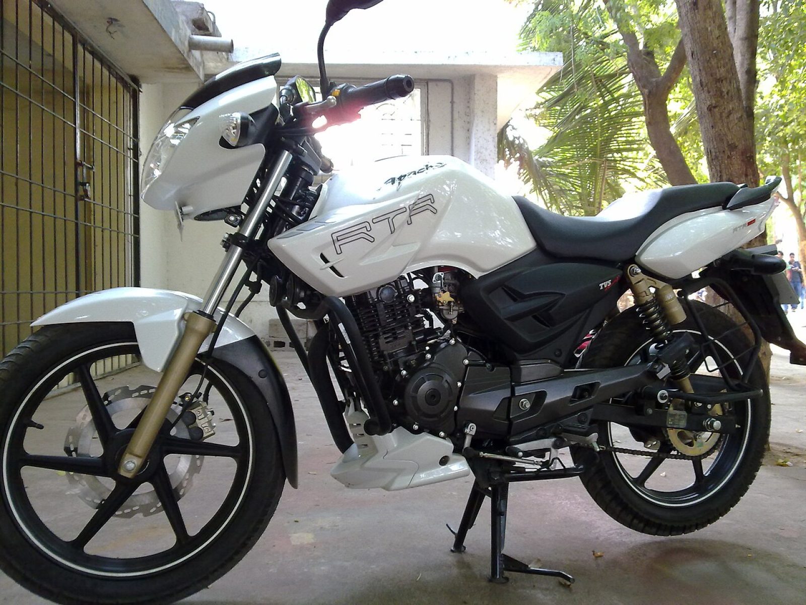 2015 TVS King — photo 2 of 12
