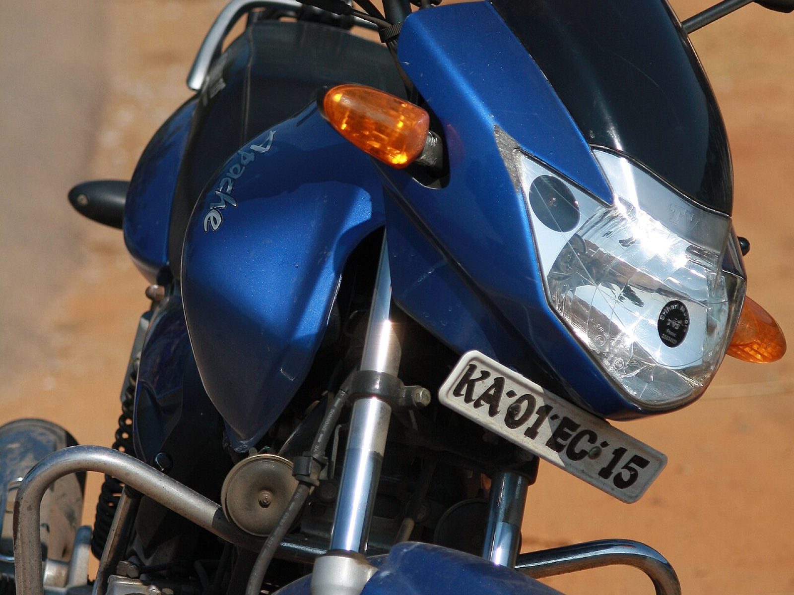 2015 TVS King — photo 9 of 12