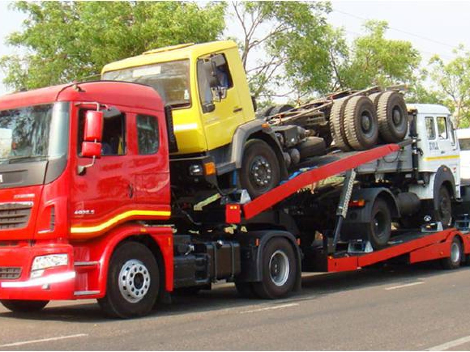 2015 Tata Super Ace — photo 3 of 6