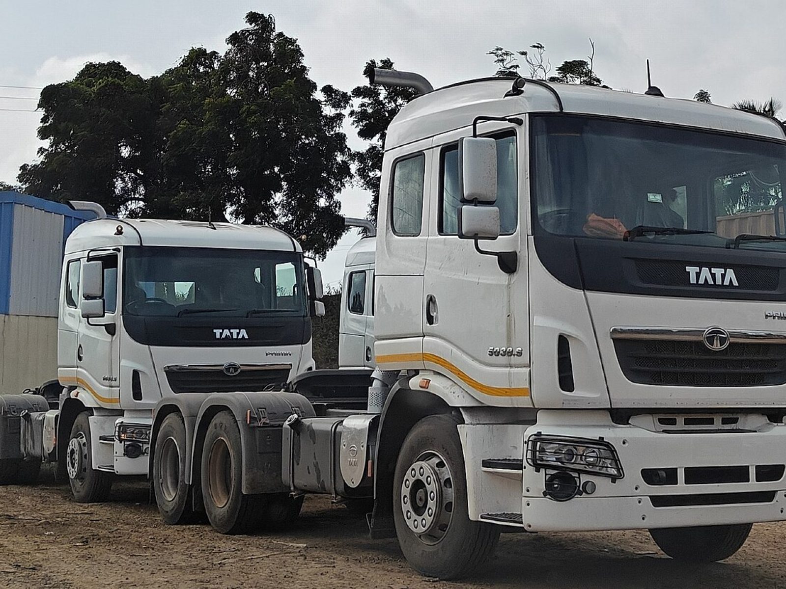 2015 Tata Super Ace — photo 4 of 6