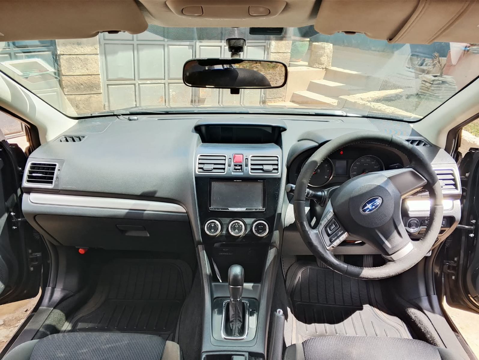 2015 Subaru Impreza — photo 5 of 9