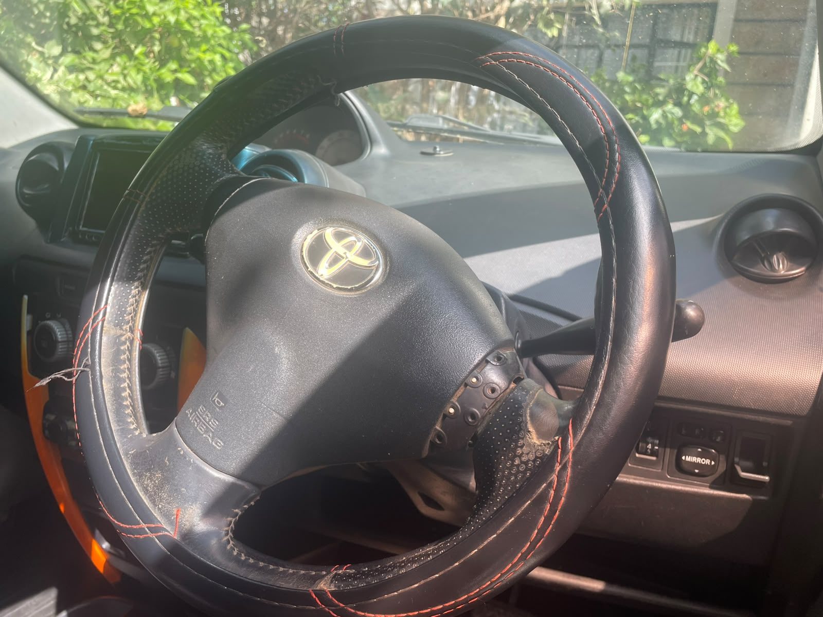 2004 Toyota Ist — photo 11 of 11